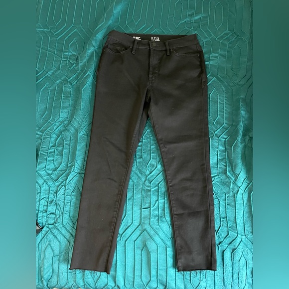 Jeans a.n.a a New Approach - Picture 1 of 3